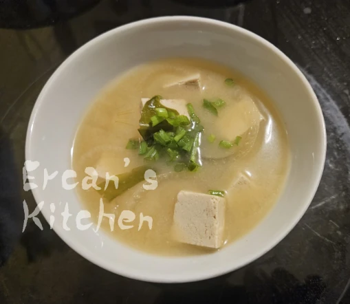 味噌汁 (Miso Çorbası)